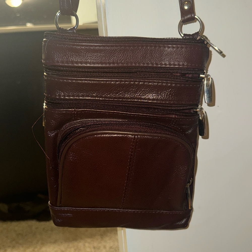 Maroon 5 pouch purse